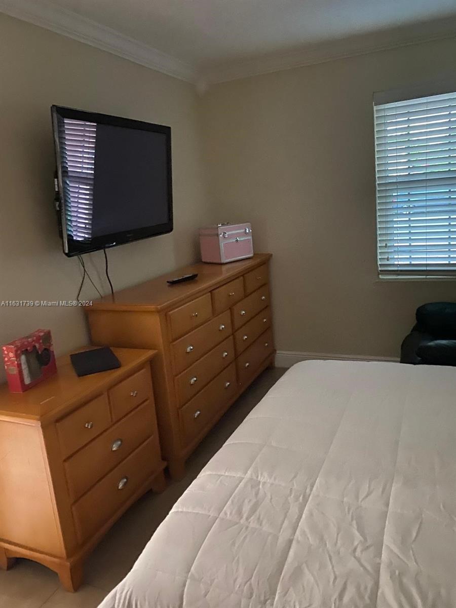 ESSEX VILLAGE - Residential Lease