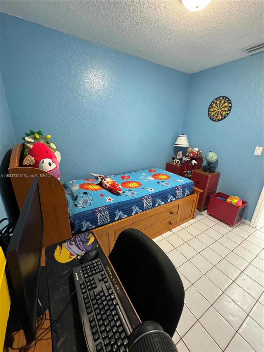 ESSEX VILLAGE - Residential Lease