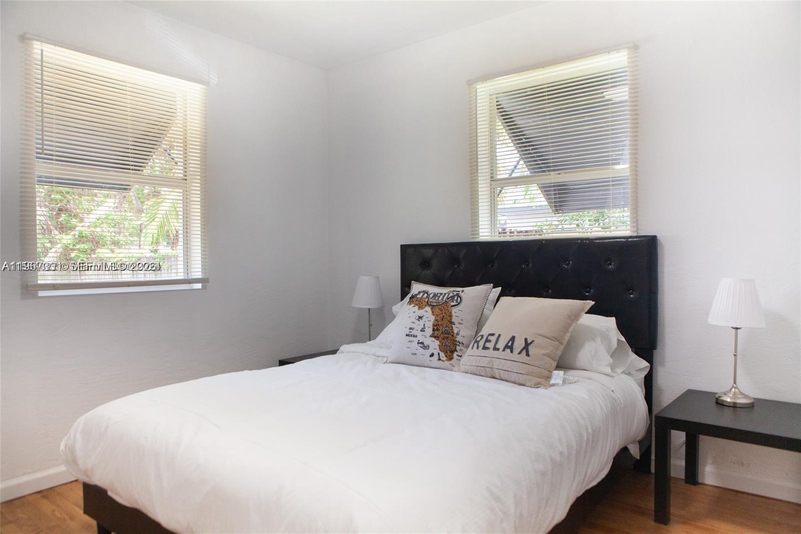 HOLLYWOOD ESTATES - Residential