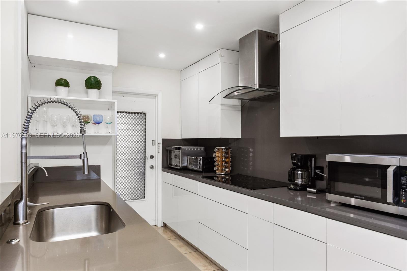 TALLWOOD EAST CONDO - Residential