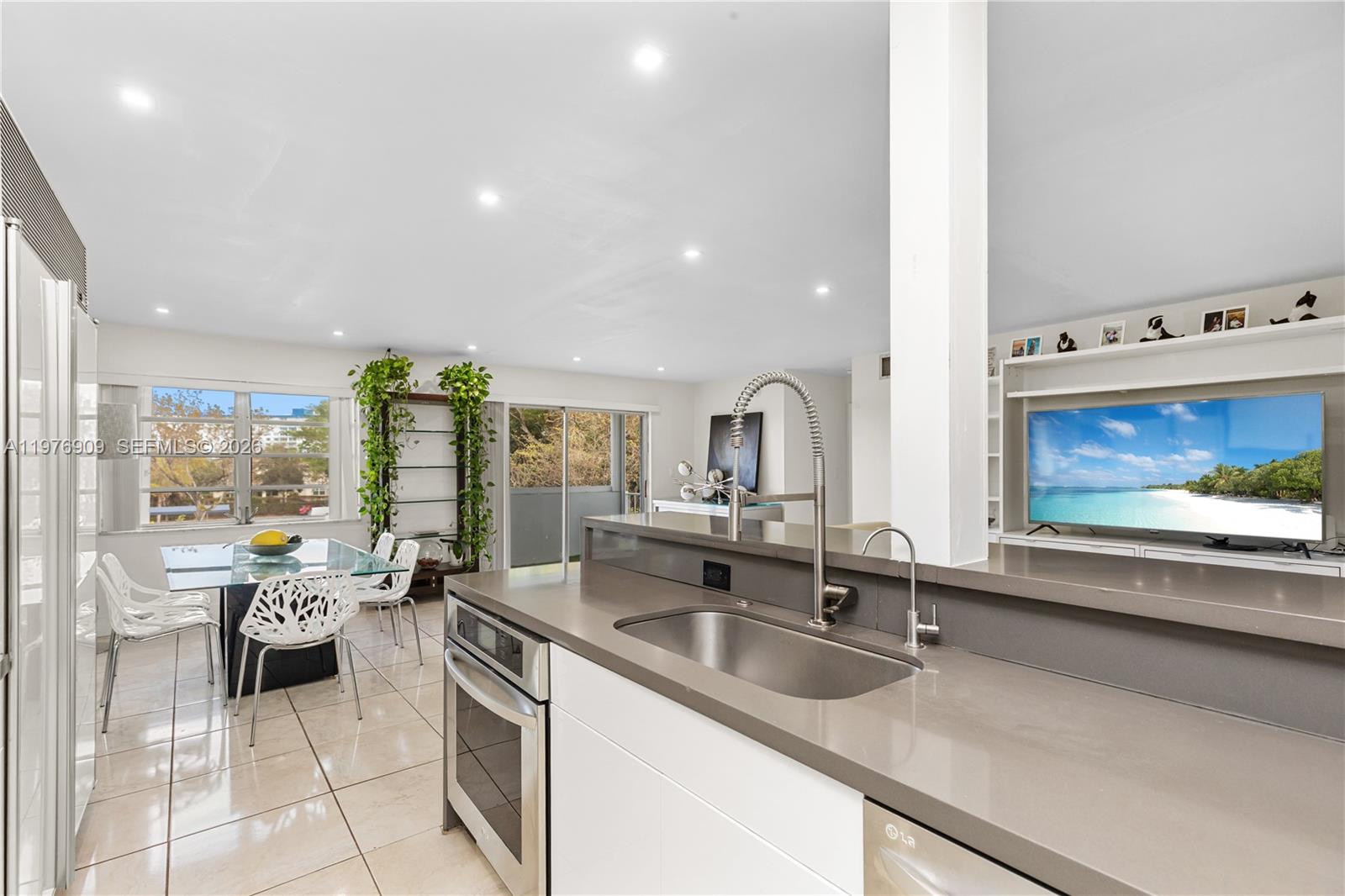 TALLWOOD EAST CONDO - Residential