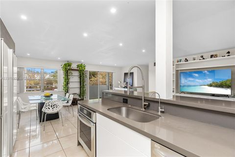 Tiny photo for 1400 N Tallwood Ave #306, Hollywood, FL 33021 (MLS # A11976909)