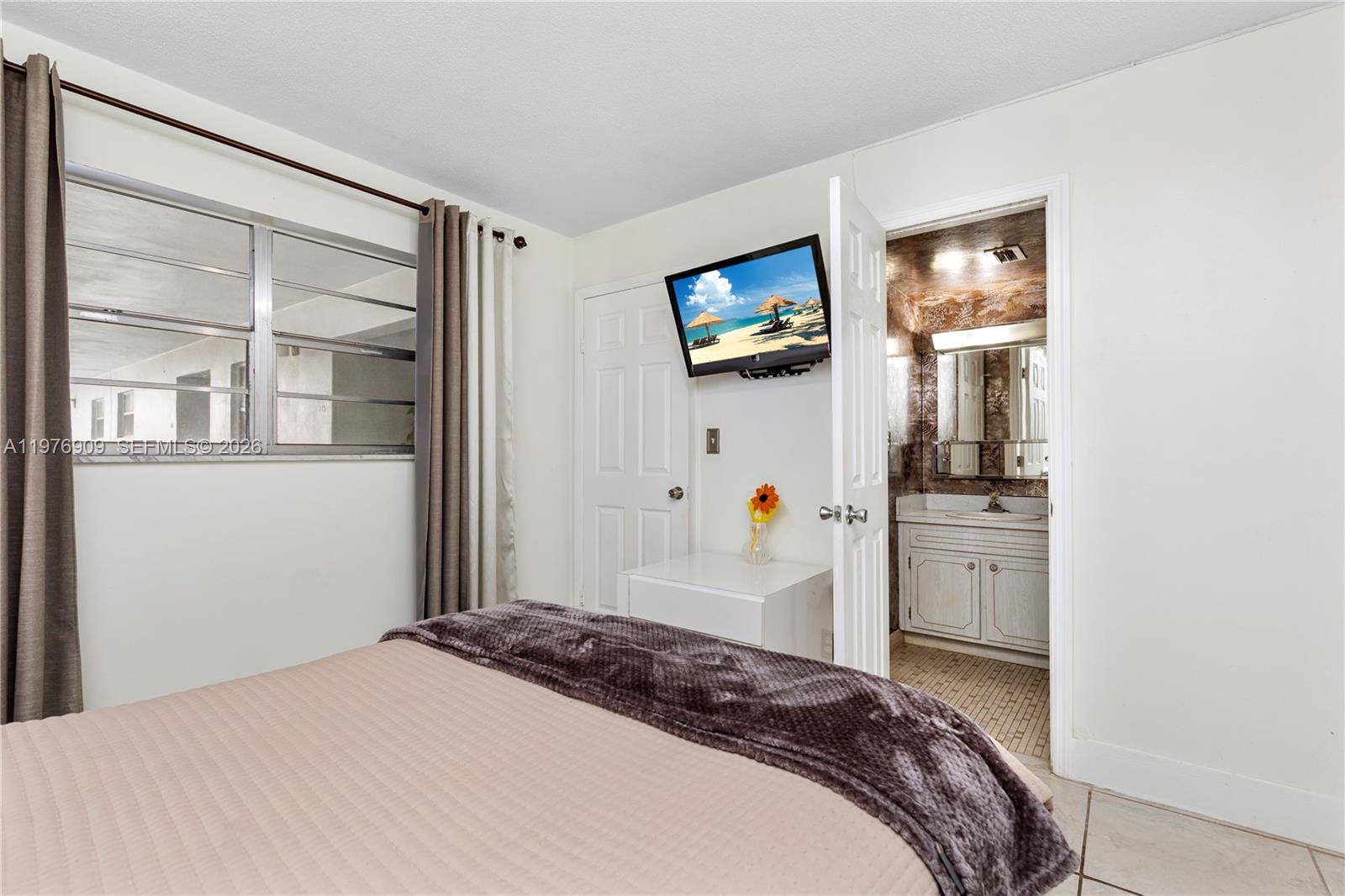 TALLWOOD EAST CONDO - Residential