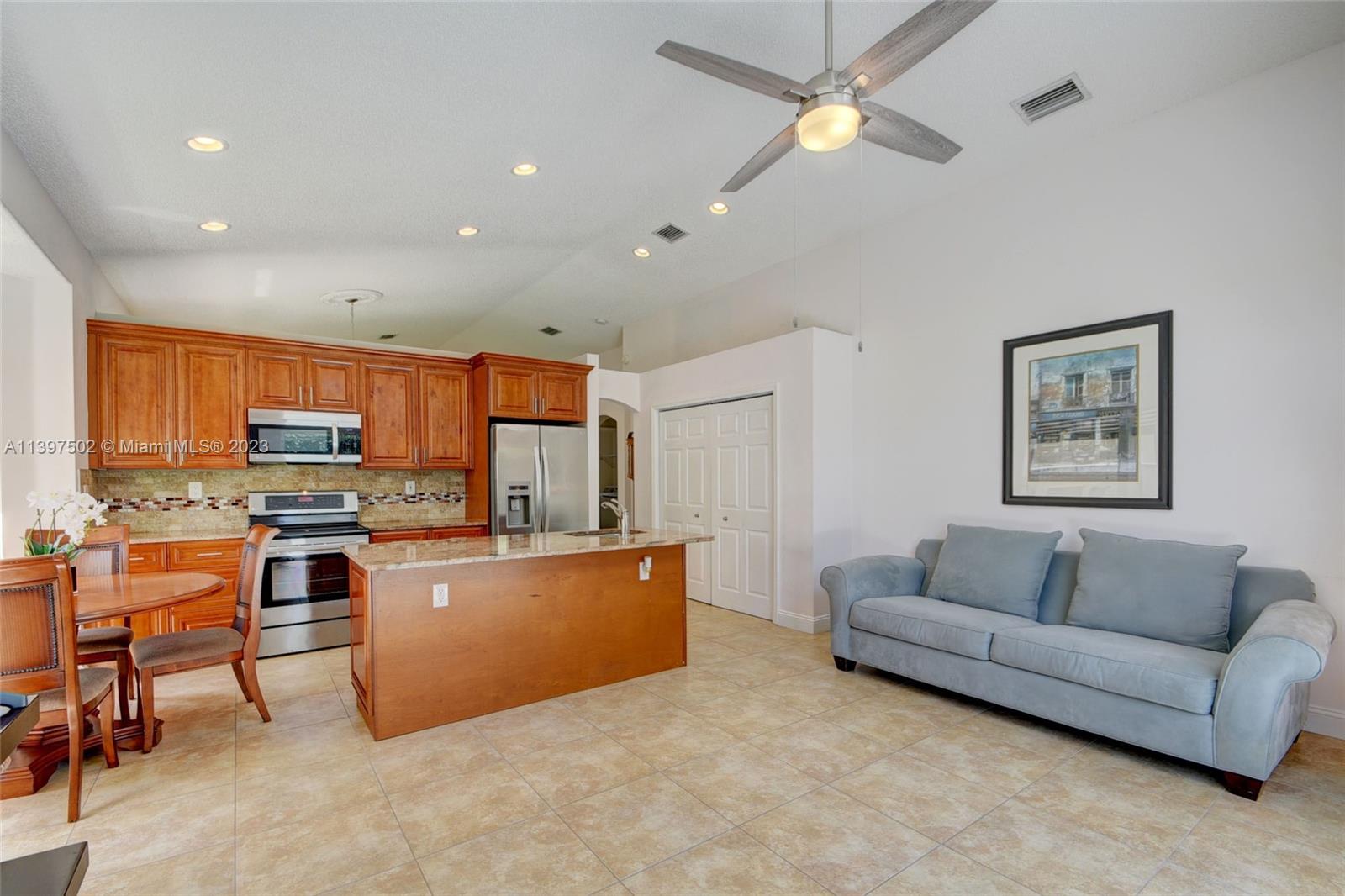 WINSTON TRAILS PAR 16 - Residential