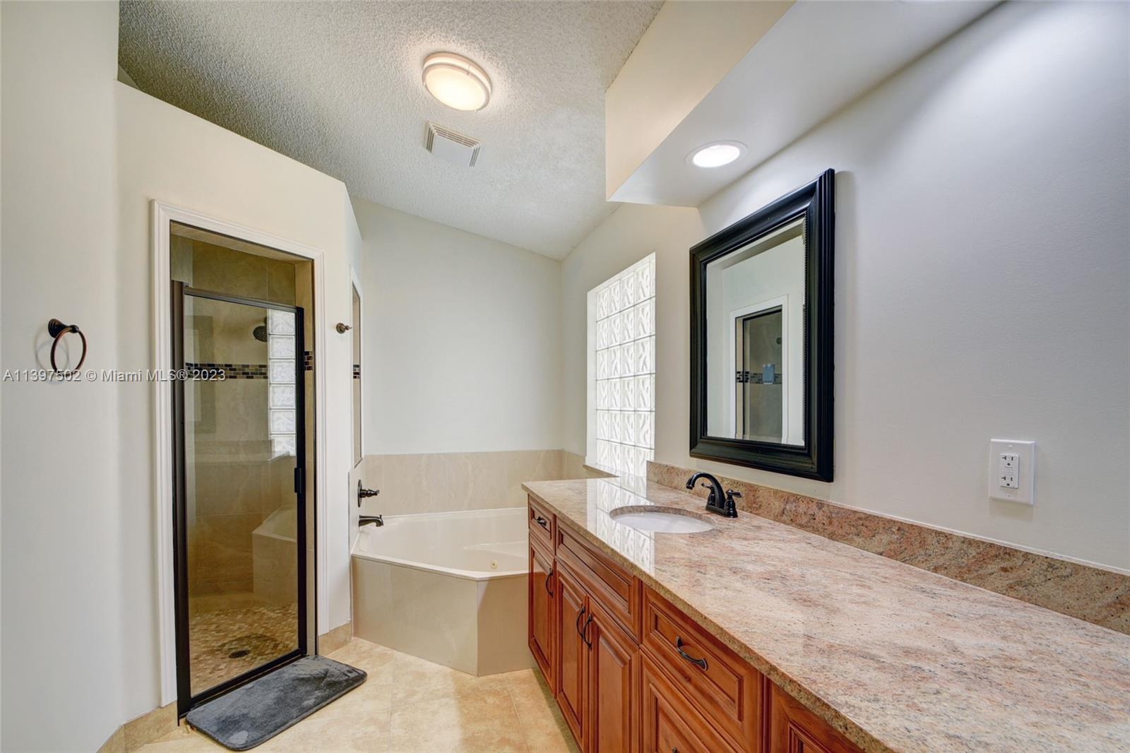 WINSTON TRAILS PAR 16 - Residential