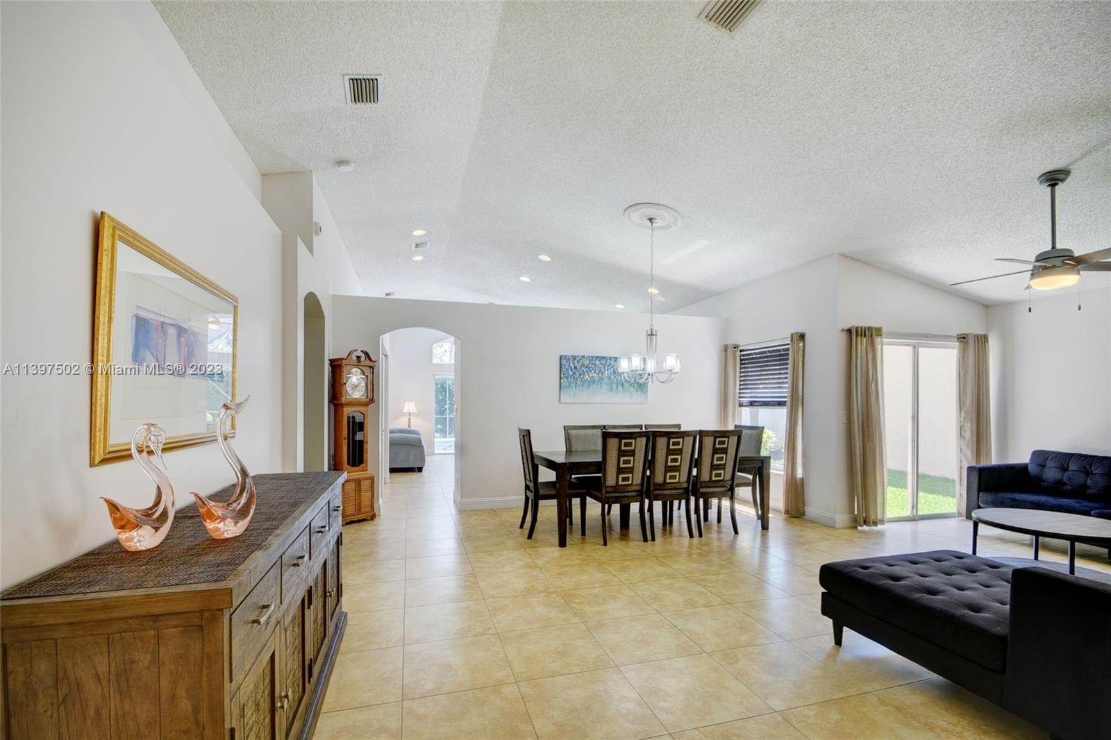 WINSTON TRAILS PAR 16 - Residential