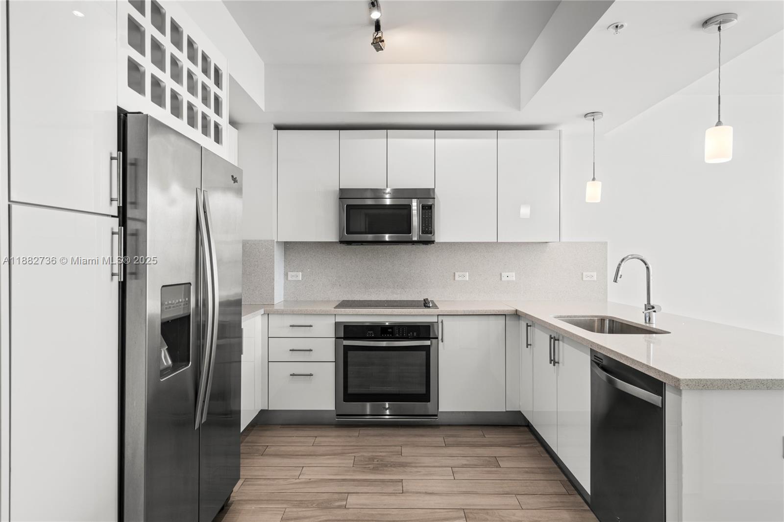 999 SW 1st Ave 2208