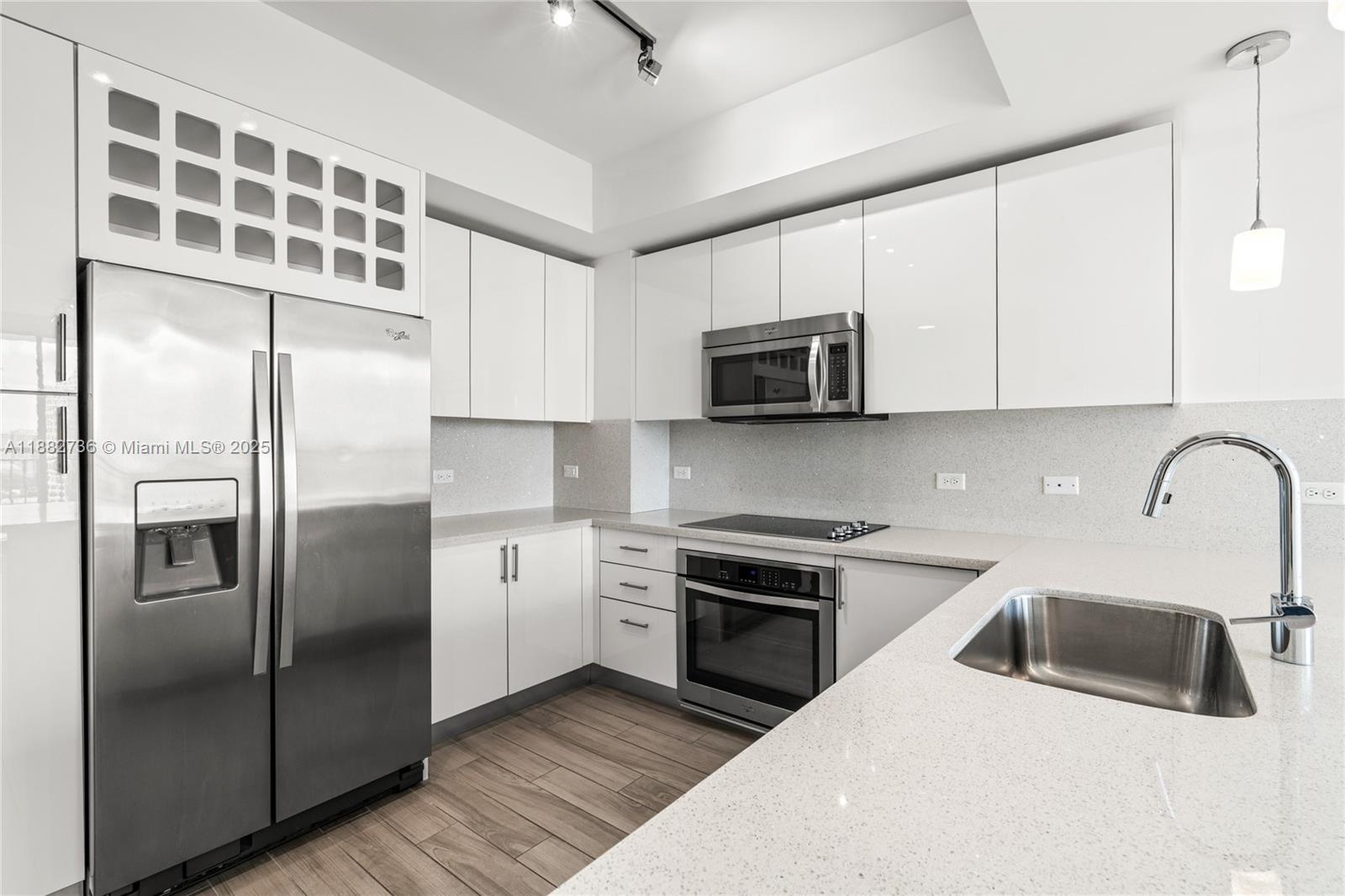 999 SW 1st Ave 2208