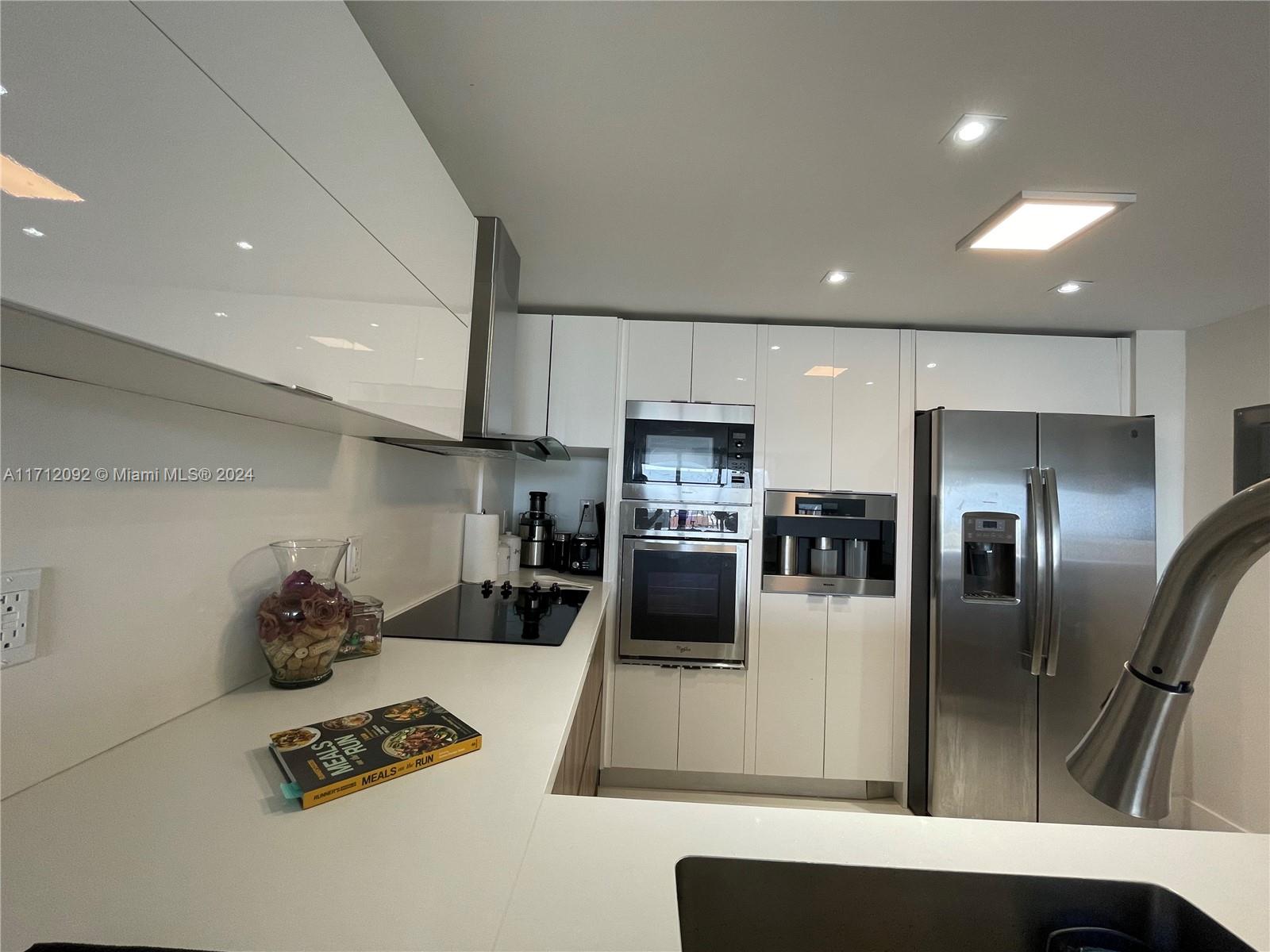COMMODORE PLAZA CONDO - Residential Lease
