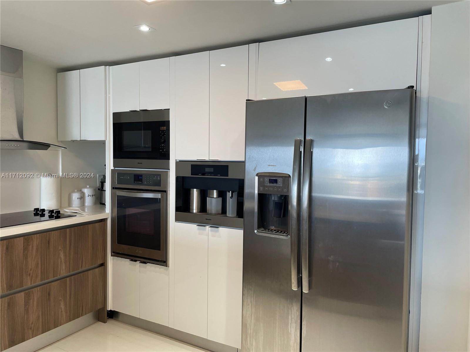 COMMODORE PLAZA CONDO - Residential Lease