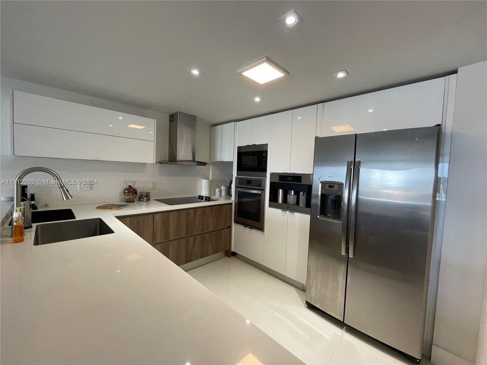 COMMODORE PLAZA CONDO - Residential Lease