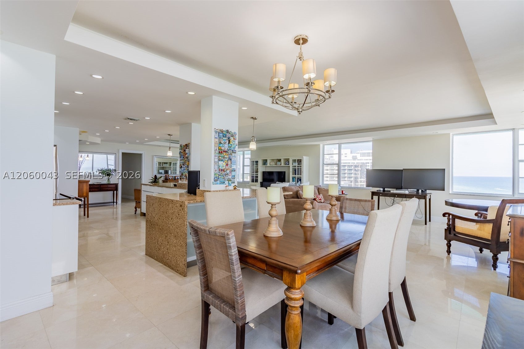 5255 Collins Ave 11E