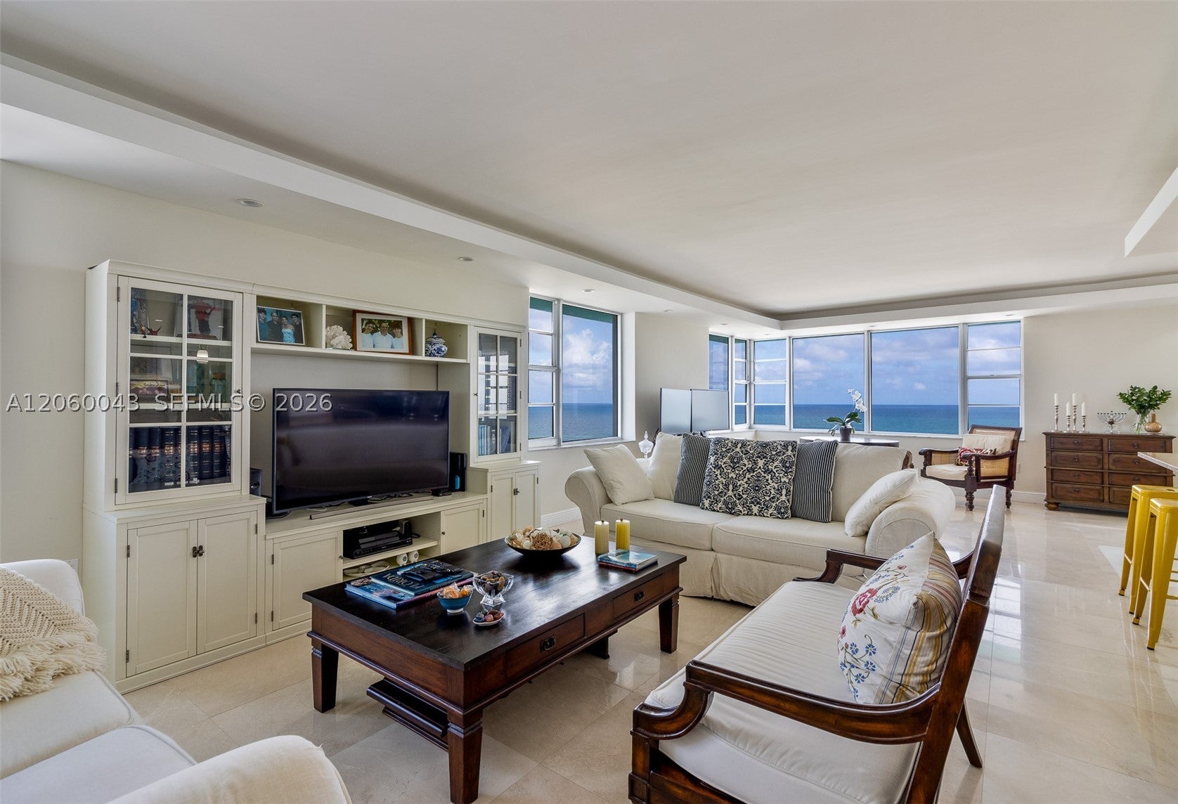 5255 Collins Ave 11E