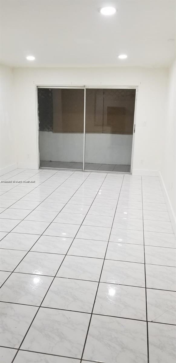 CASA GRANADA CONDO - Residential Lease