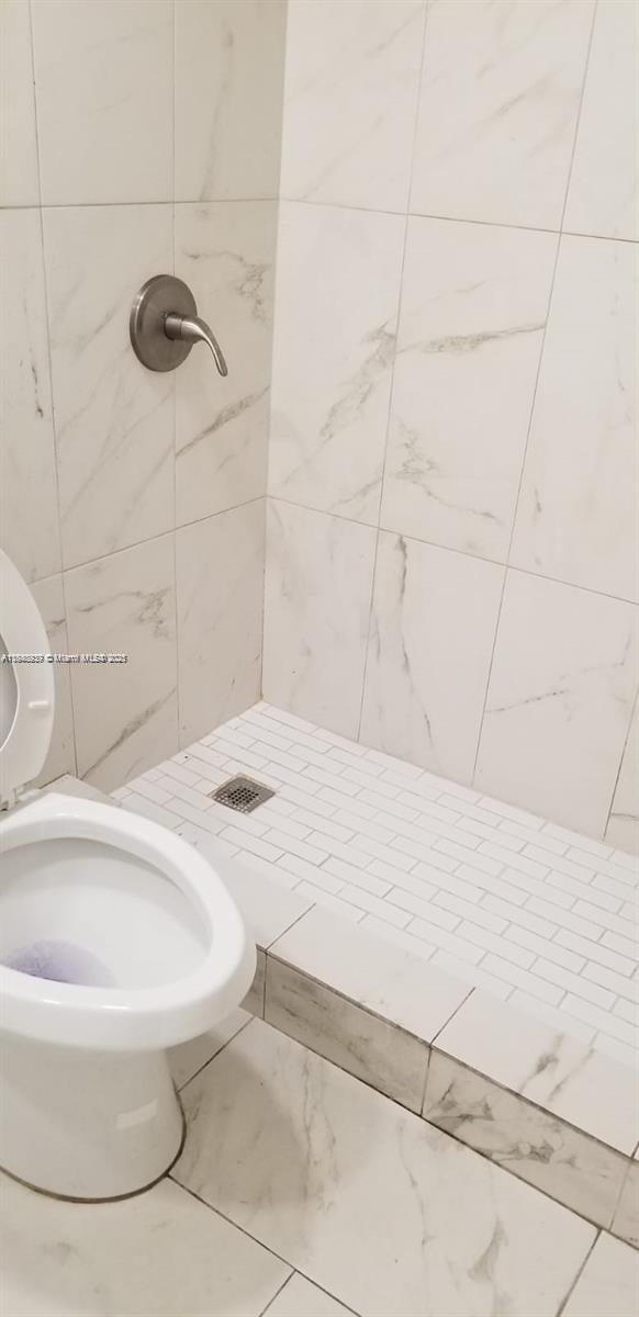 CASA GRANADA CONDO - Residential Lease