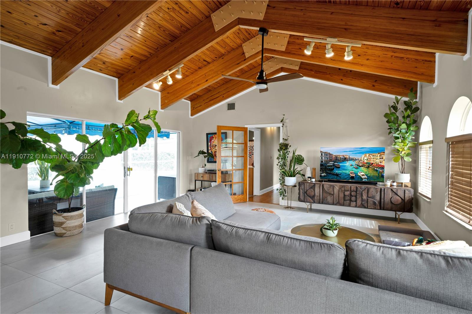 BEL-AIRE SEC 1 - Residential Lease