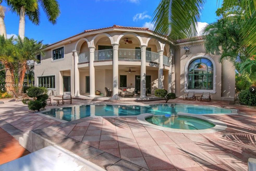 CORAL ISLES - Residential