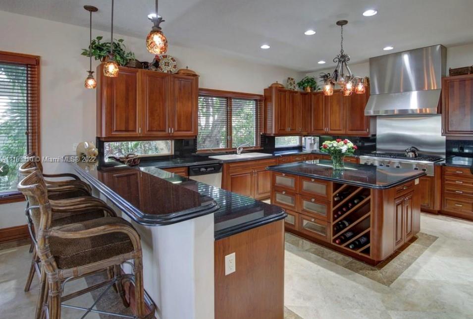 CORAL ISLES - Residential