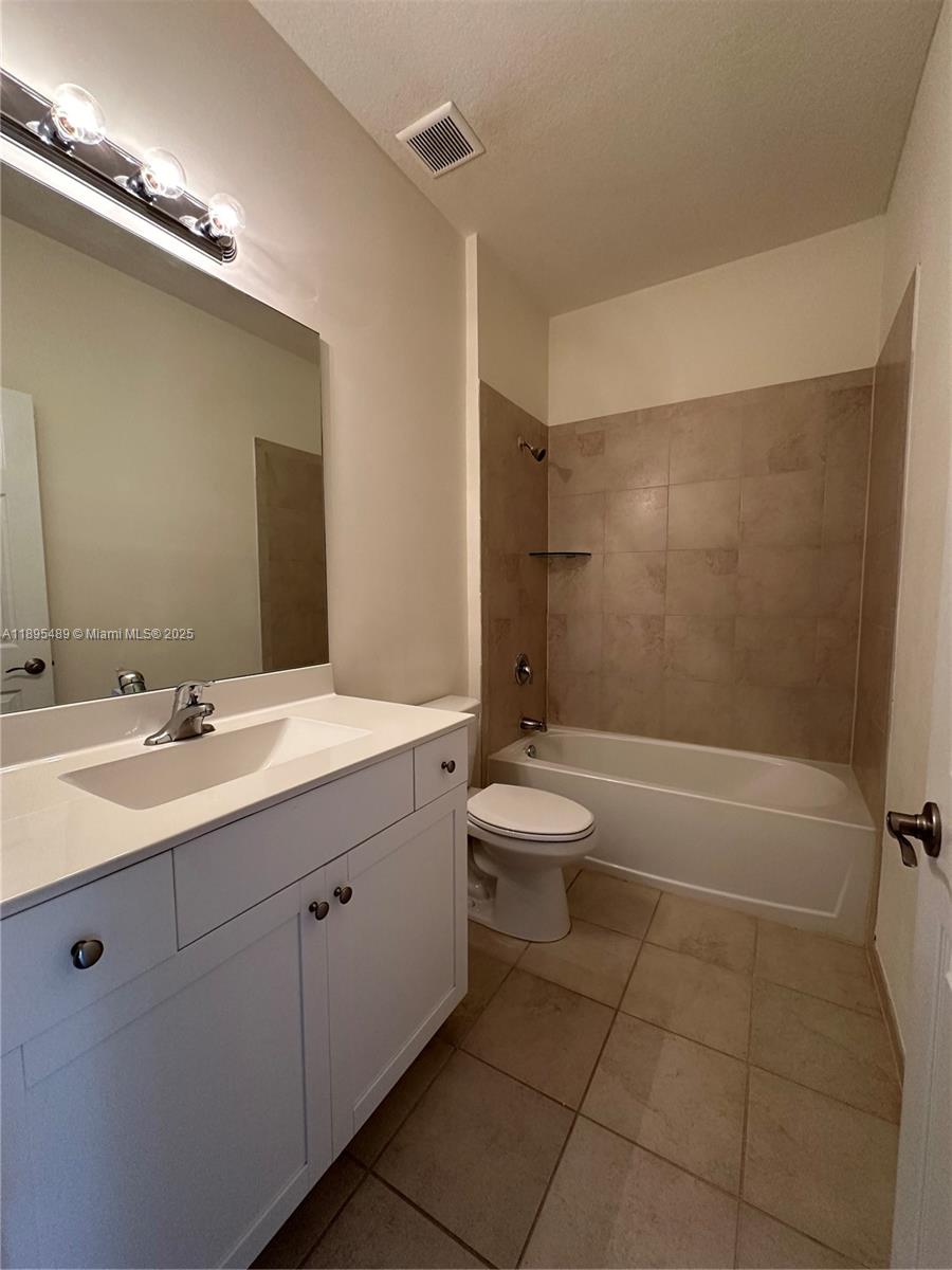 BAYWINDS OF DOMINICA AND - Residential