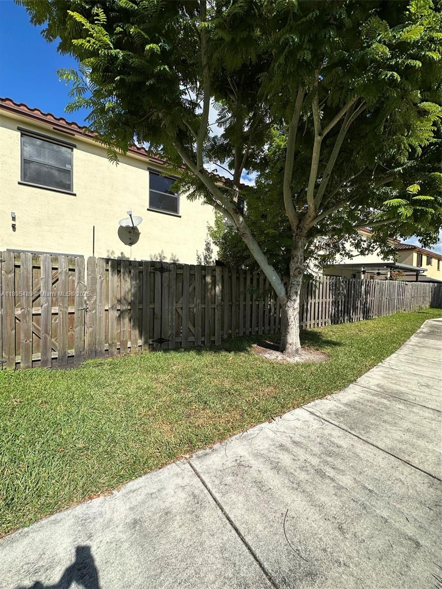 BAYWINDS OF DOMINICA AND - Residential