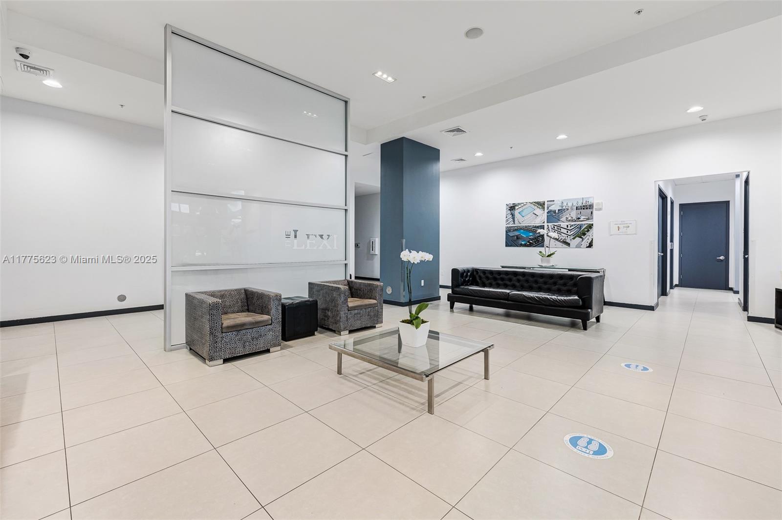 THE LEXI CONDO - Residential