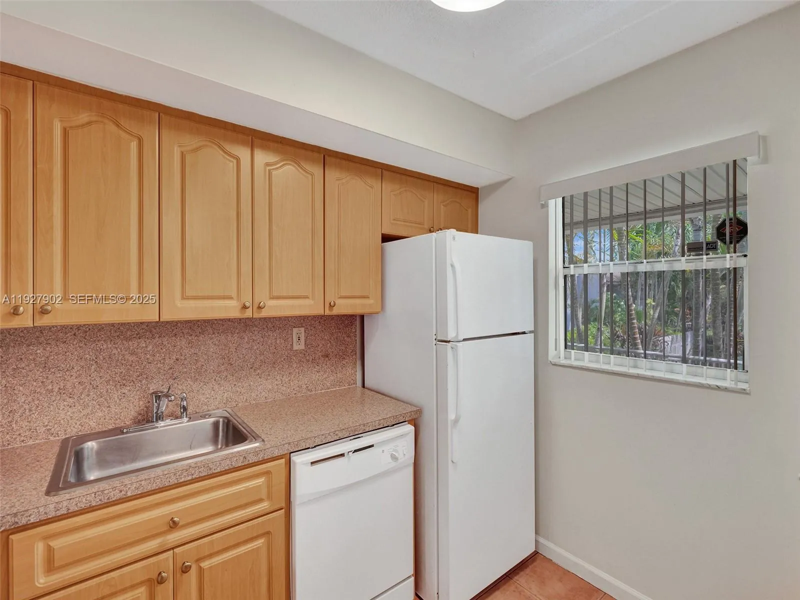 Miami, Florida 33155, United States, 2 Bedrooms Bedrooms, ,2 BathroomsBathrooms,Residential,Active,252984