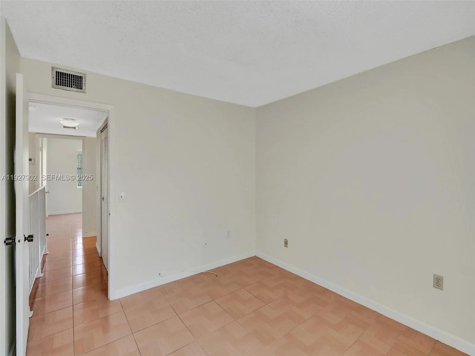 Miami, Florida 33155, United States, 2 Bedrooms Bedrooms, ,2 BathroomsBathrooms,Residential,Active,252984