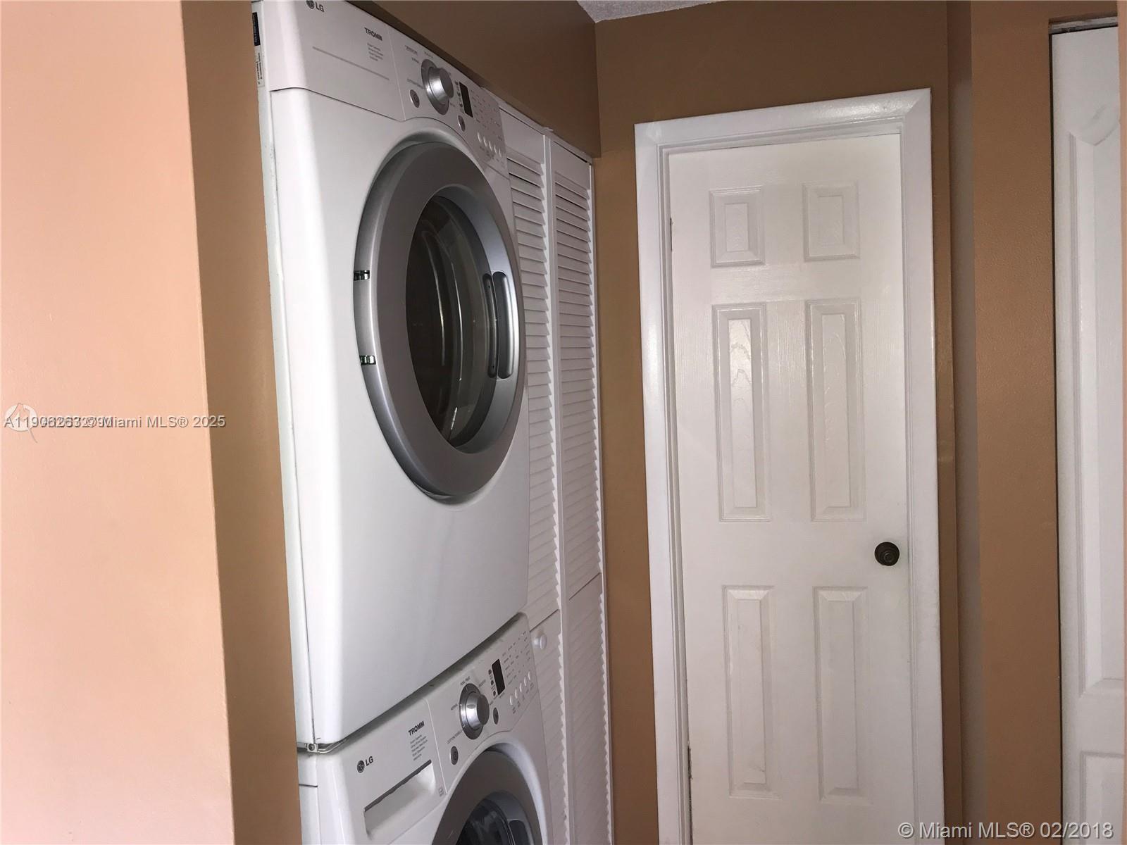 LKS OF MEADOW VILG HOMES - Residential Lease