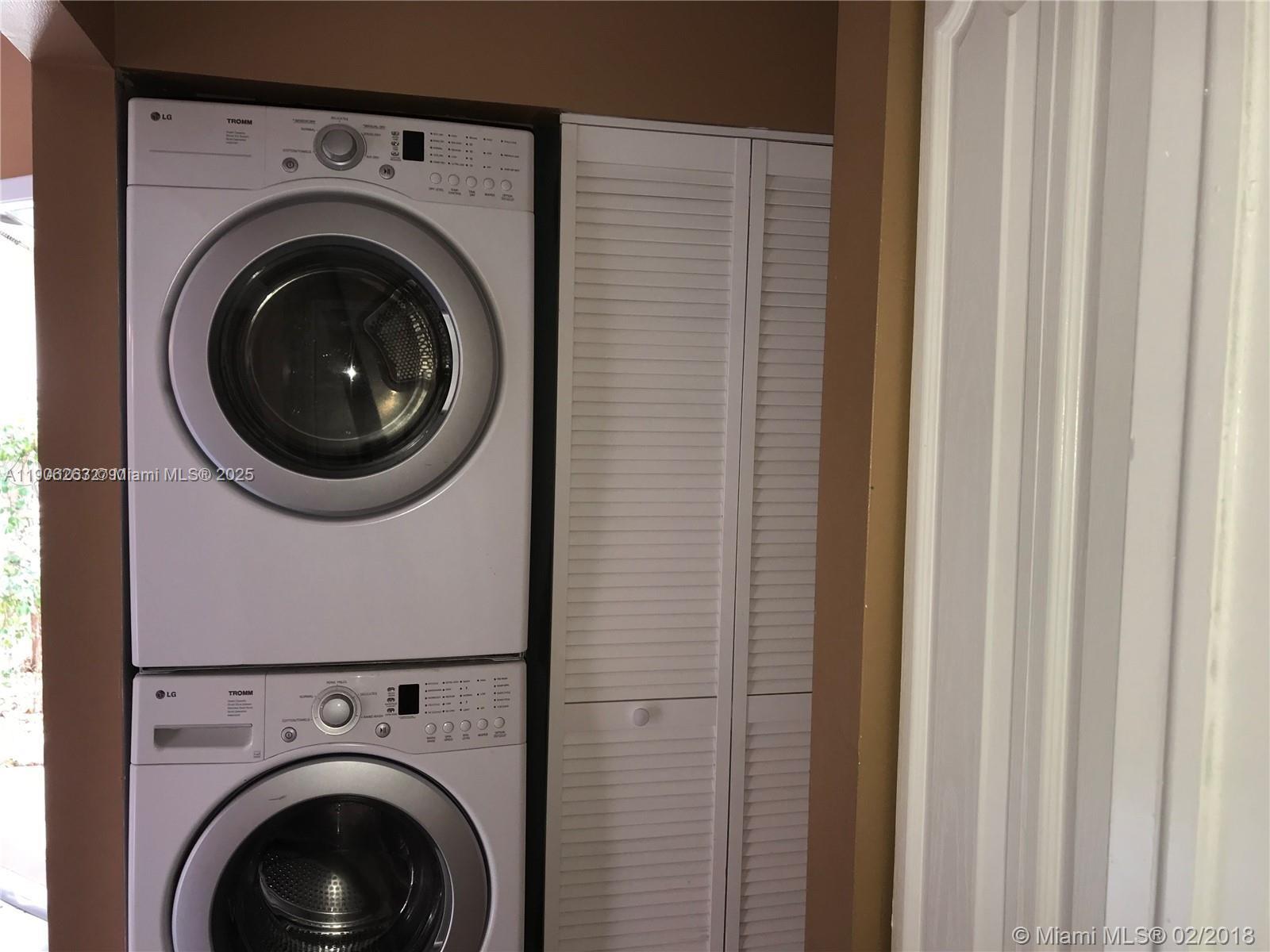 LKS OF MEADOW VILG HOMES - Residential Lease