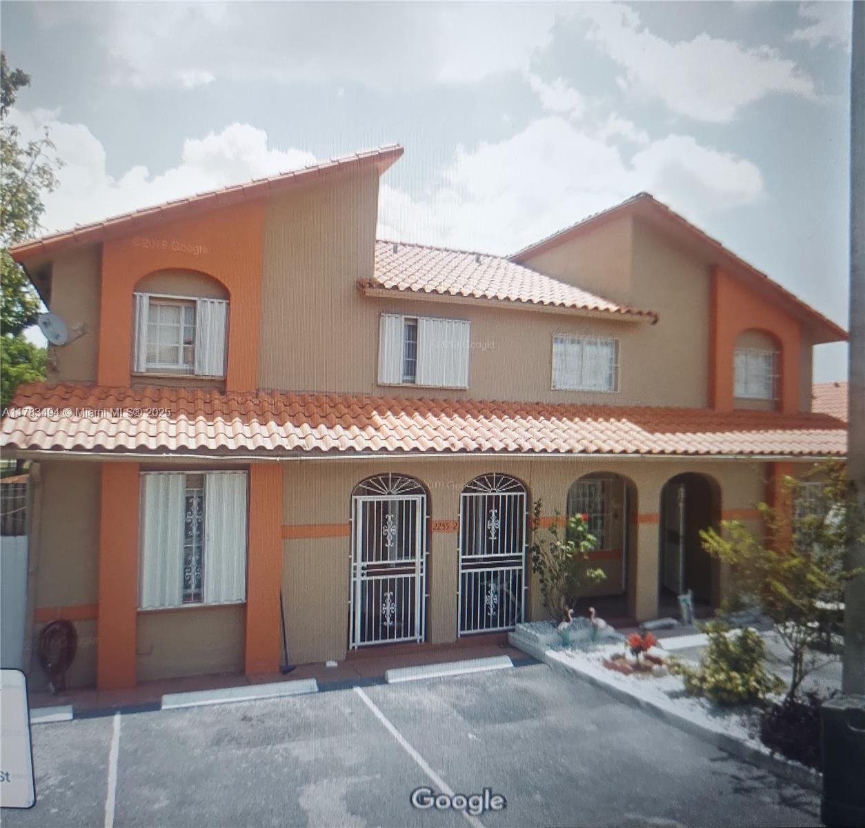 Address Not Disclosed, Hialeah, Miami-Dade County, Florida - 3 Bedrooms  
2 Bathrooms - 