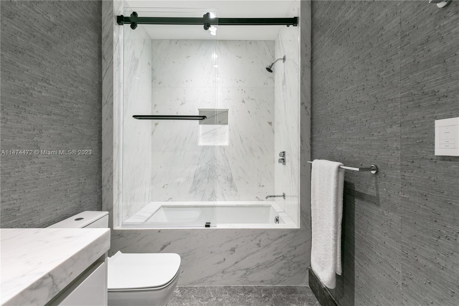 ESTATES AT ACQUALINA - Residential