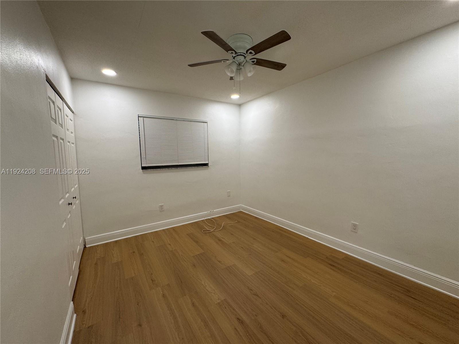 DRIFTWOOD ESTATES NO 8 - Residential