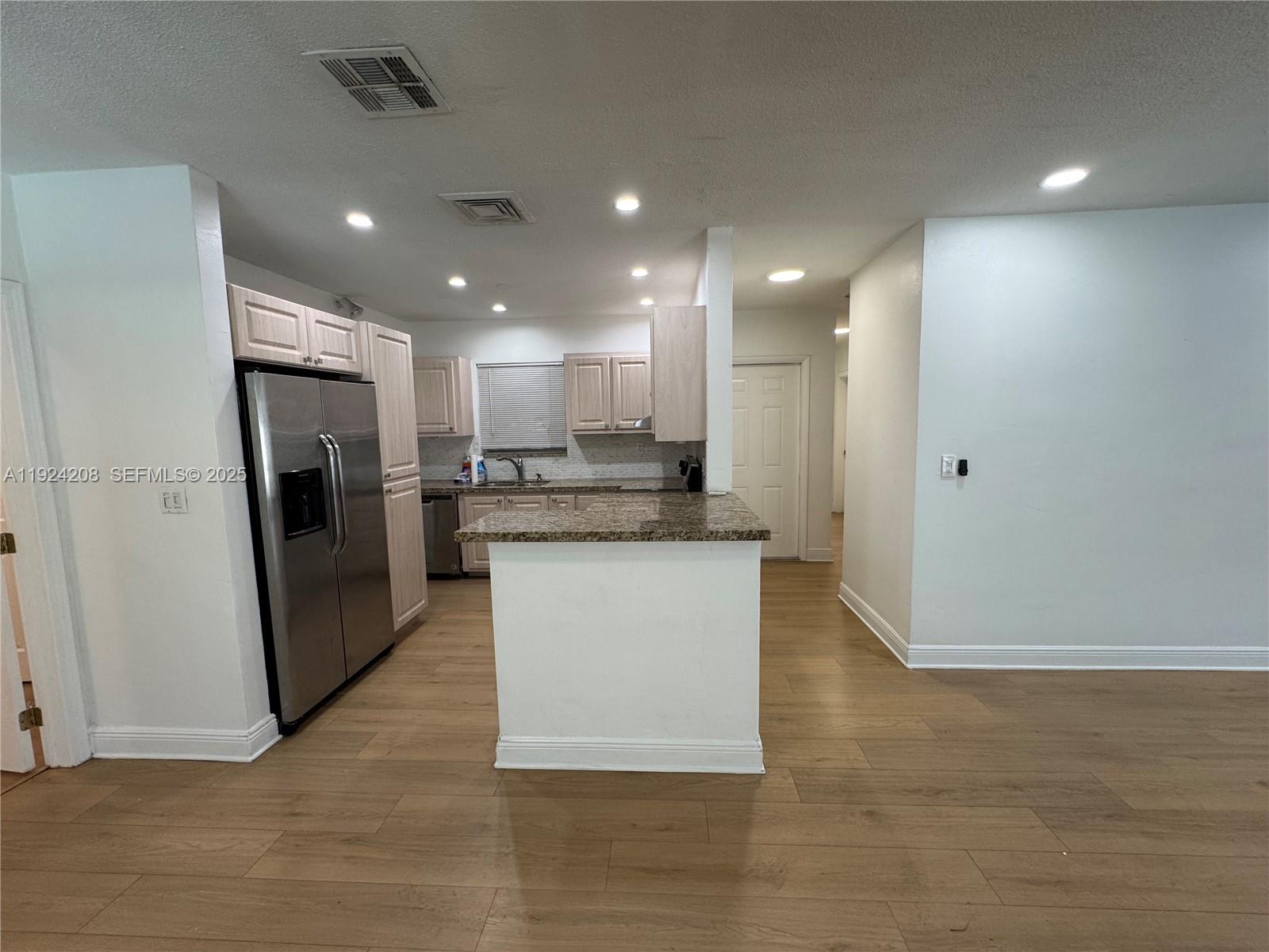 DRIFTWOOD ESTATES NO 8 - Residential