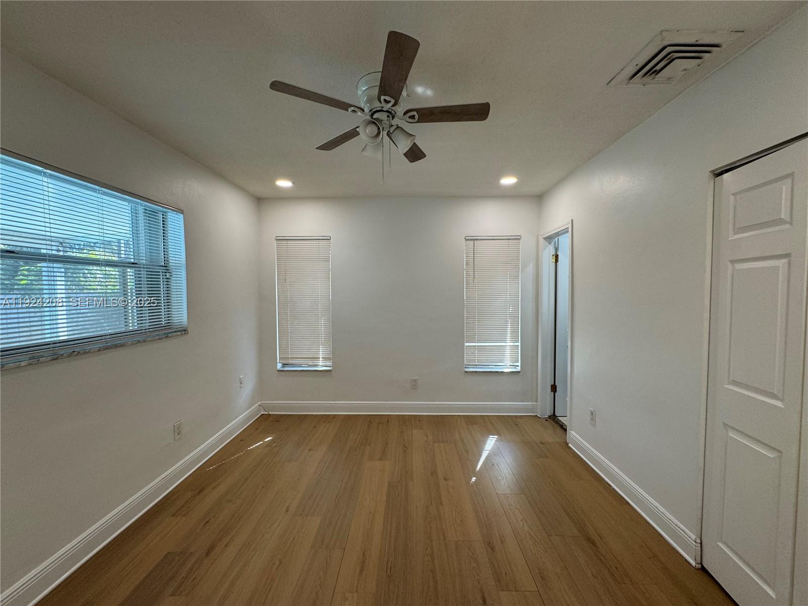 DRIFTWOOD ESTATES NO 8 - Residential