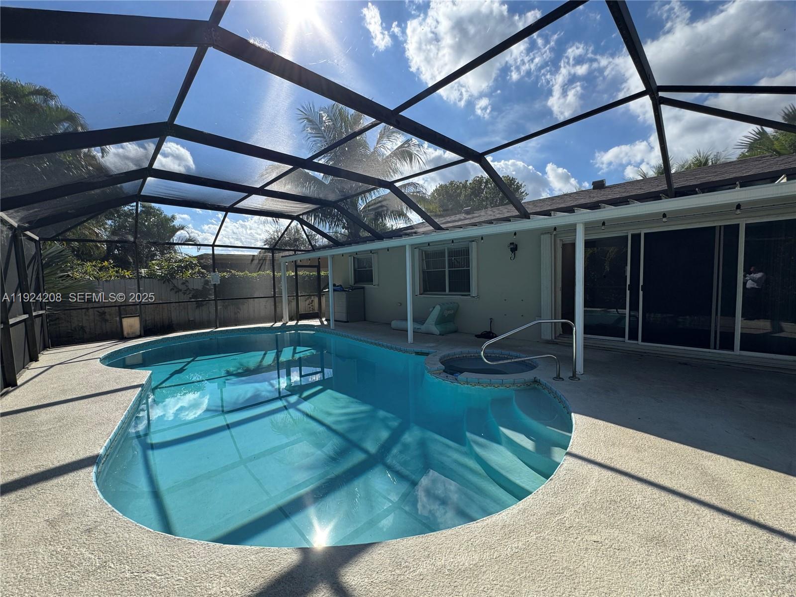 DRIFTWOOD ESTATES NO 8 - Residential