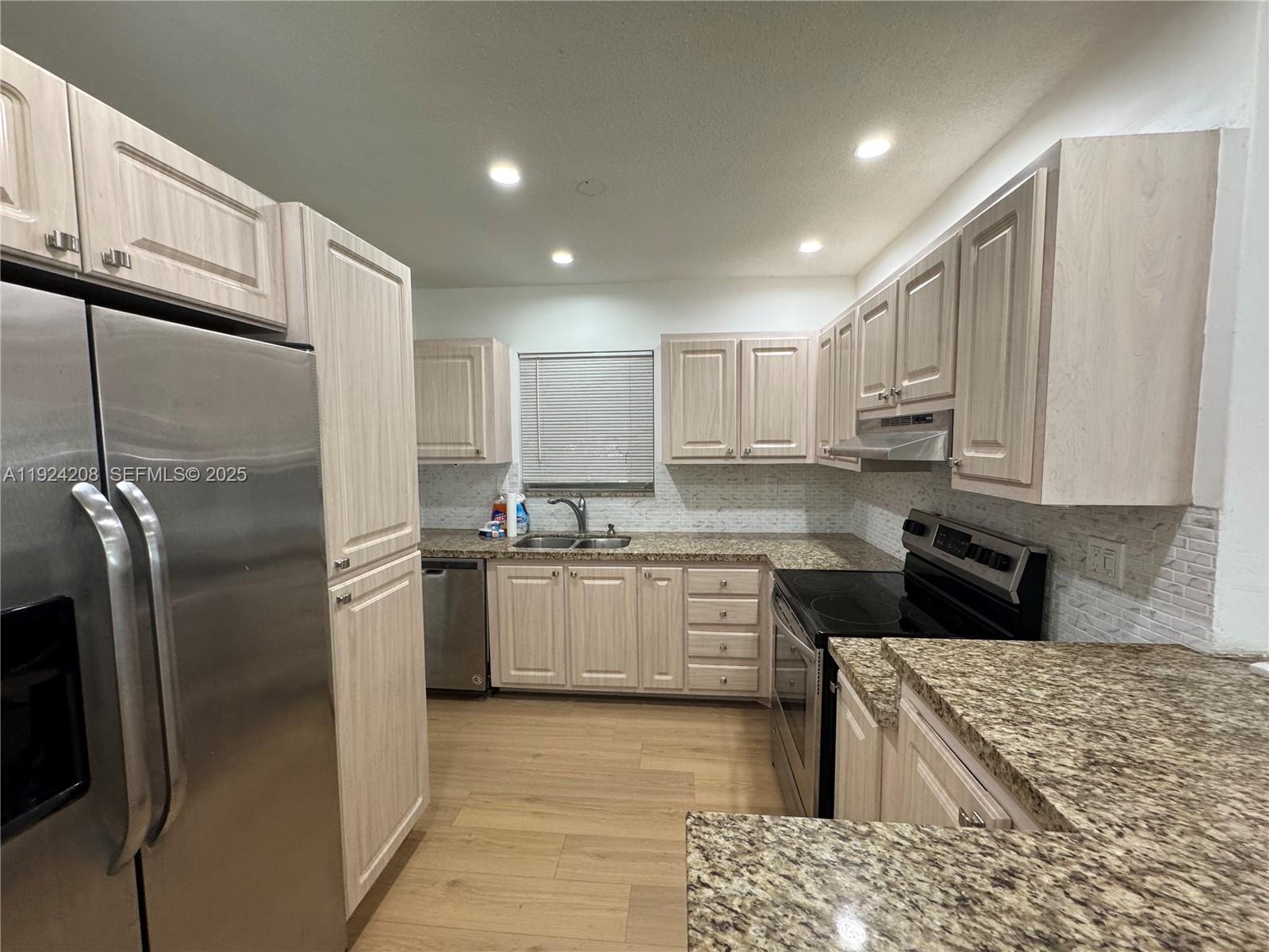 DRIFTWOOD ESTATES NO 8 - Residential