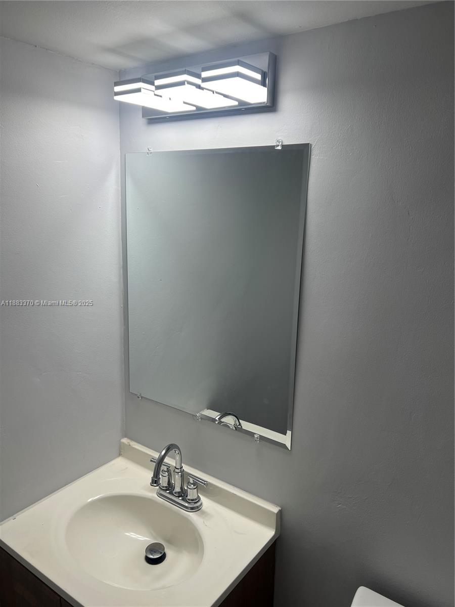 SUNRISE TOWNE PREFERRED 3 - Residential Lease