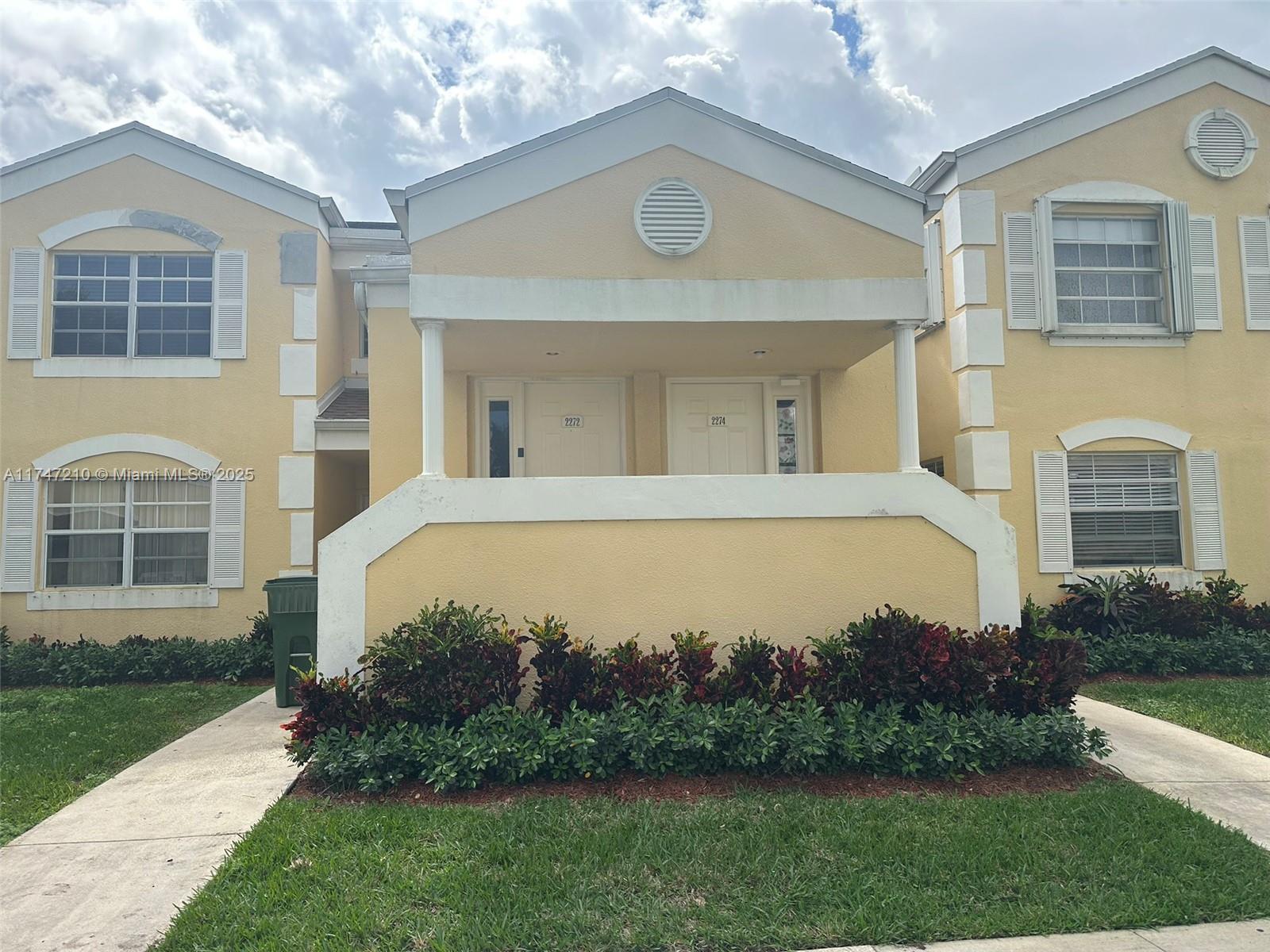 Property for Sale at 2274 Se 27th Dr 205-F, Homestead, Miami-Dade County, Florida - Bedrooms: 2 
Bathrooms: 2  - $230,000