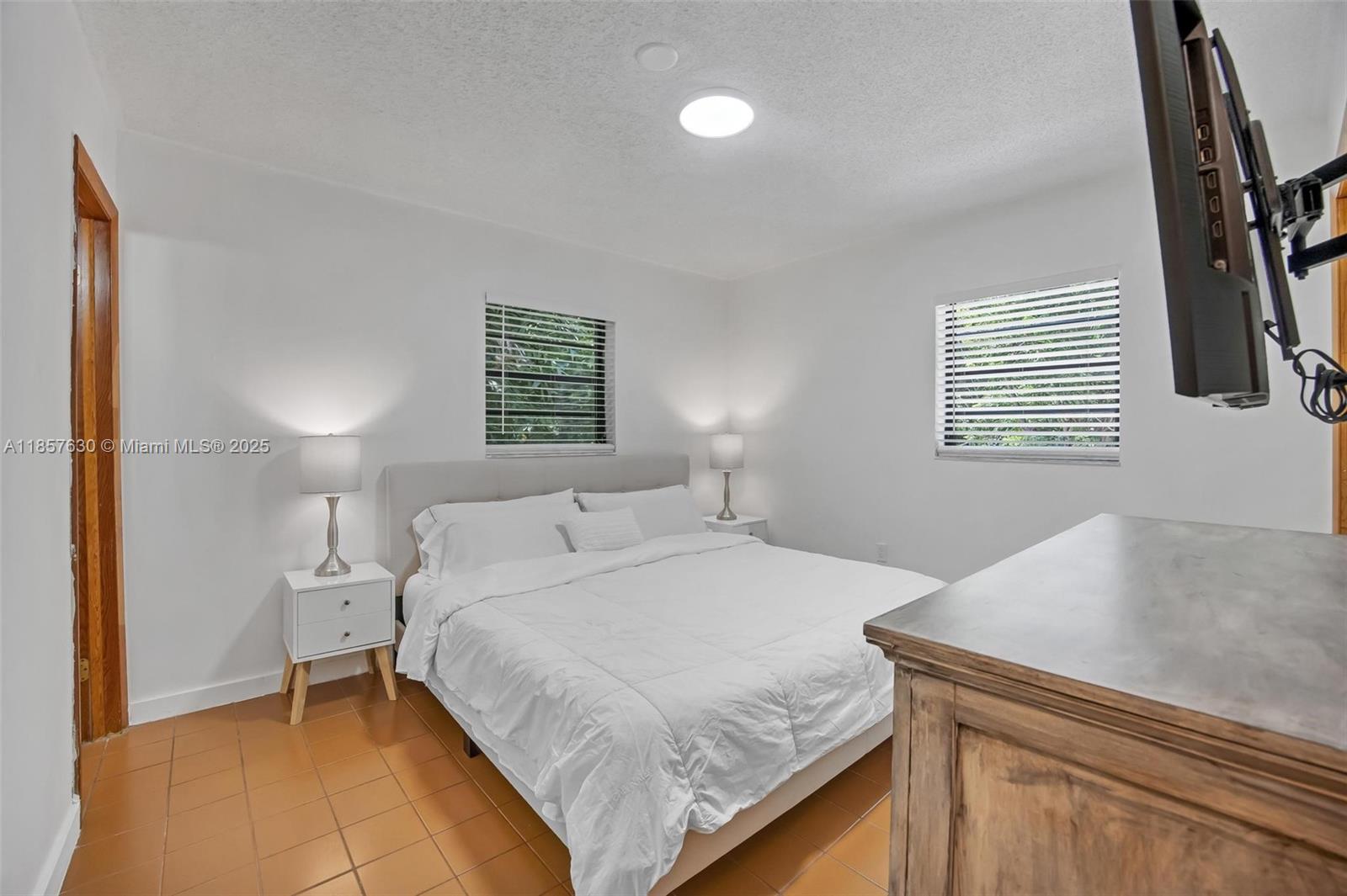 BAY HARBOR AMD - Residential