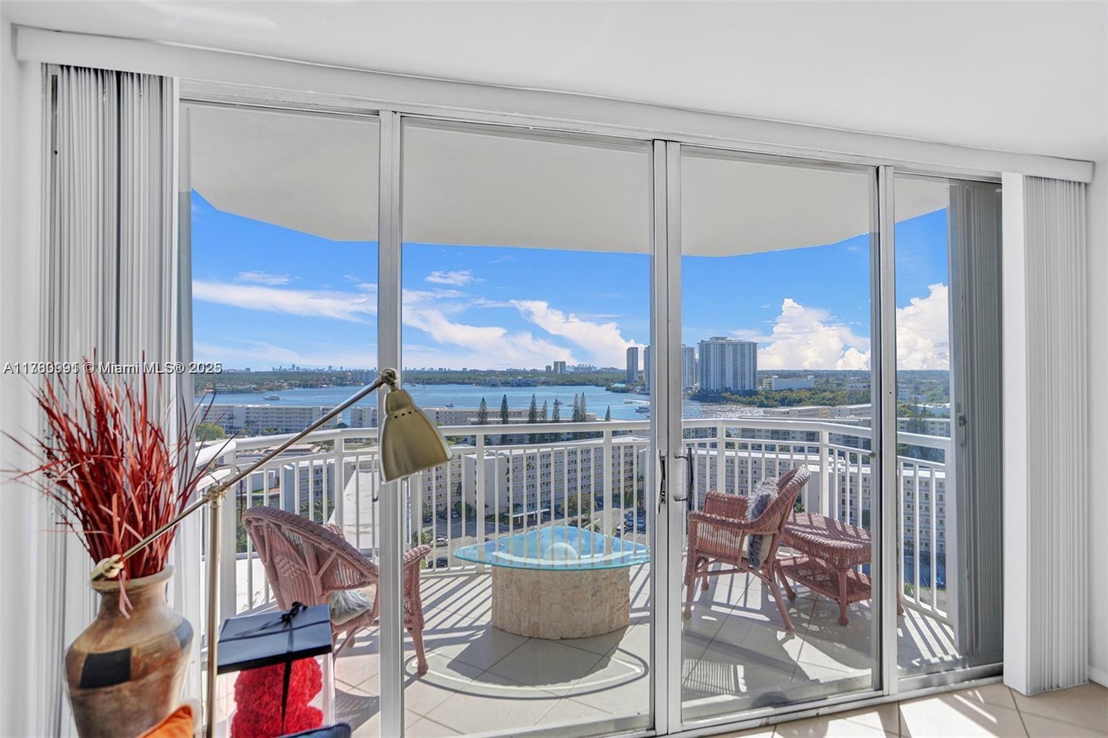 DEL PRADO MARINA - Residential