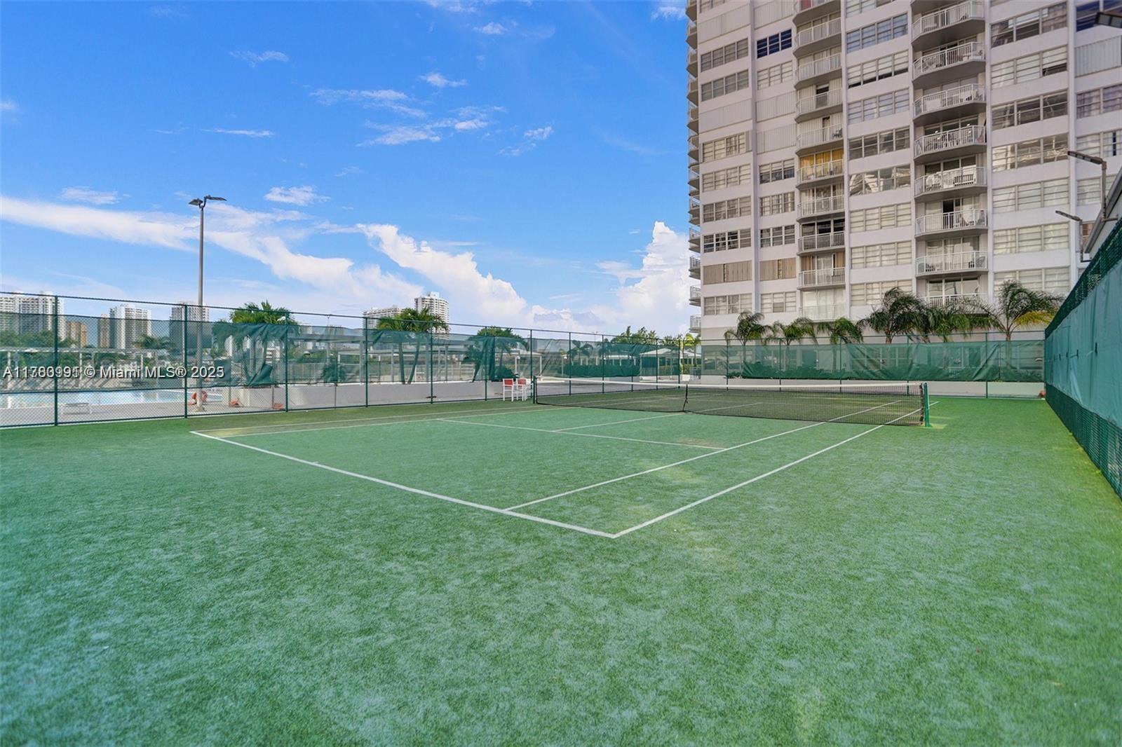 DEL PRADO MARINA - Residential