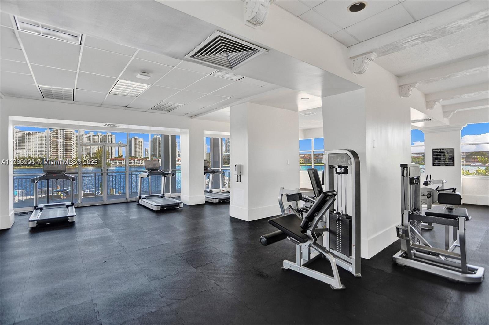 DEL PRADO MARINA - Residential