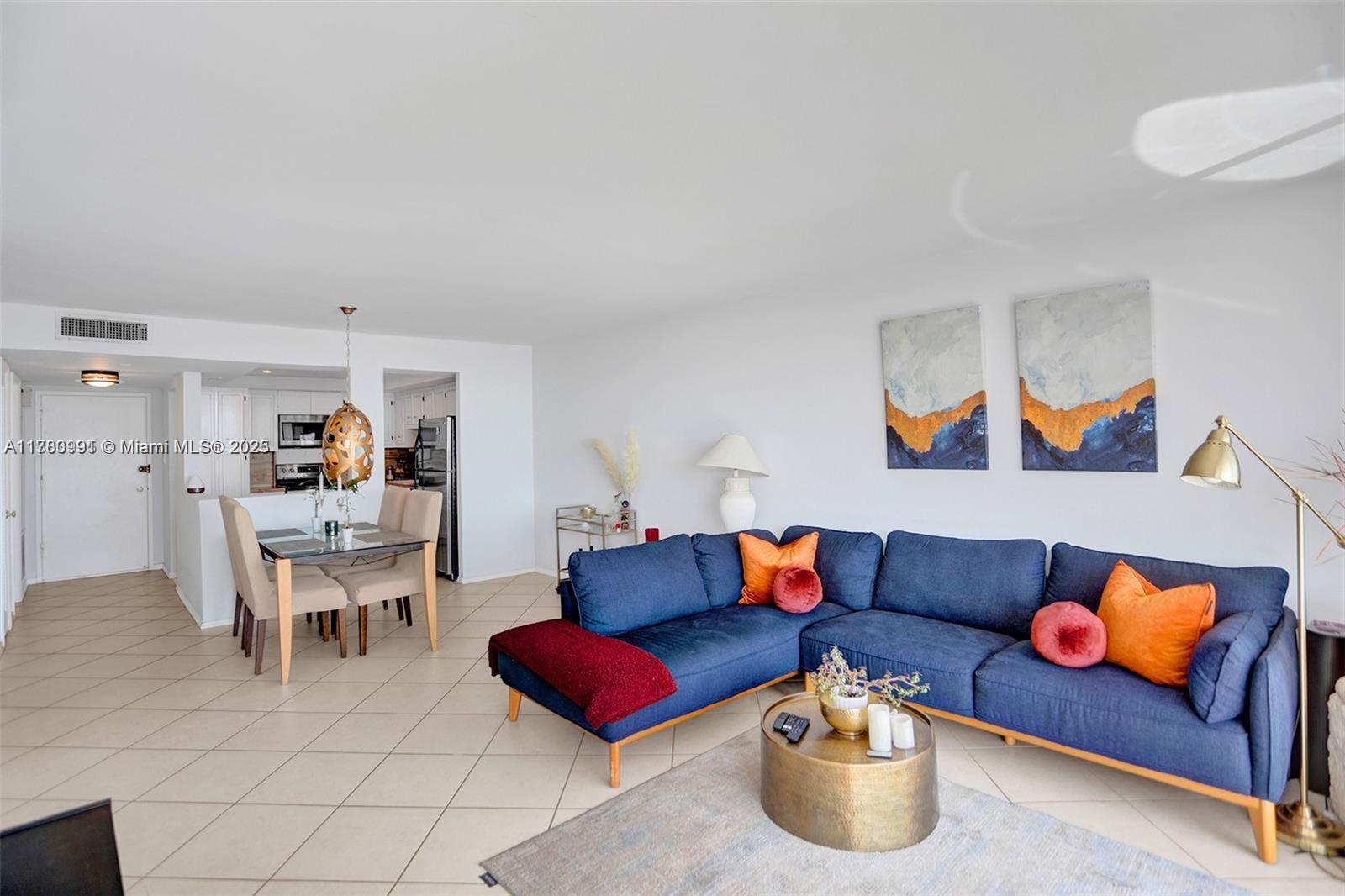 DEL PRADO MARINA - Residential