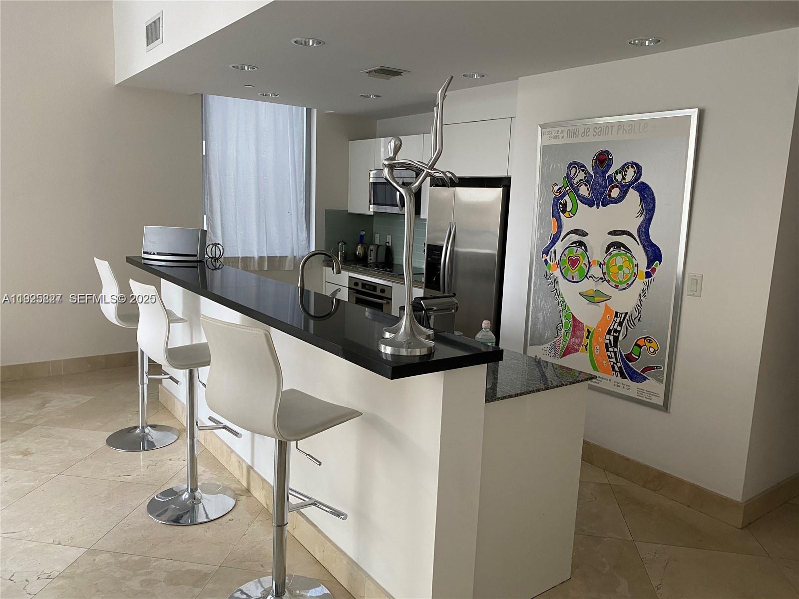 1060 Brickell Ave 413