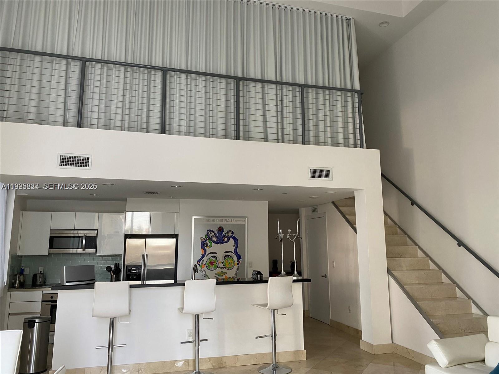 1060 Brickell Ave 413