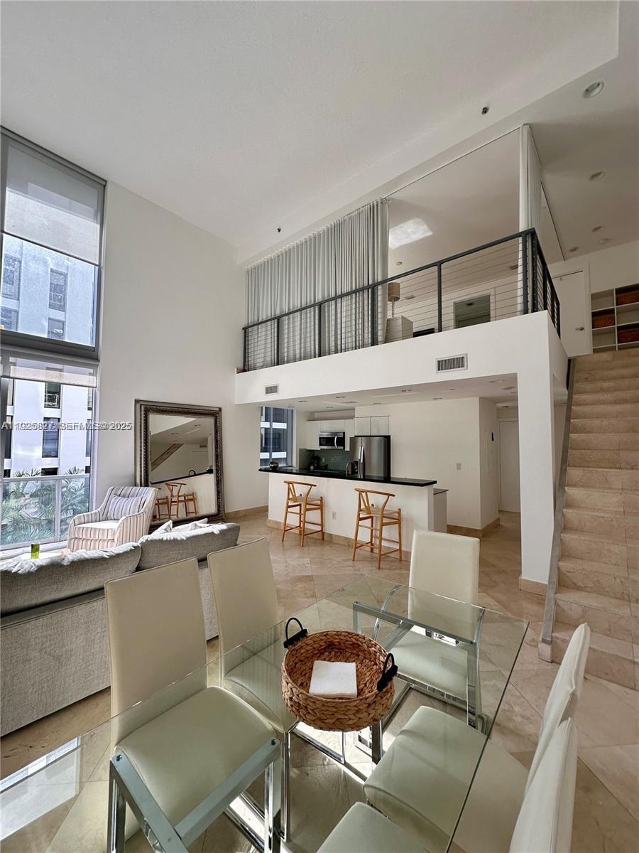 1060 Brickell Ave 413