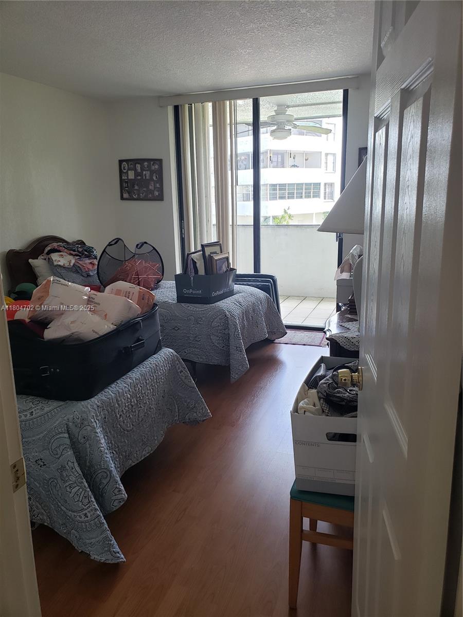 10852 N Kendall Dr 203