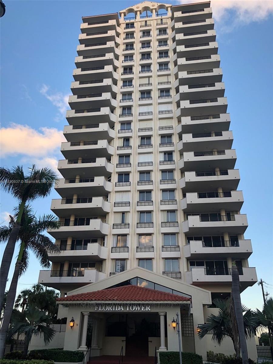 LARGE 2 BEDROOMS AND 2 BATHROOMS APARTMENT RIGHT ACROSS THE STREET FROM THE BEACH. SPACIOUS LIVING AND DINING ROOM AREA WITH OCEAN VIEW AND OPEN PLAN KITCHEN. HARDWOOD FLOORS THROUGOUT WITH NEW WASHER AND DRYER IN THE UNIT. NEW APPLIANCES, GOOGLE NEST TERMOSTAT AND TANKLESS WATER HEATER. NEW AIR CONDITIONING UNIT. PLENTY OF STORAGE SPACES AND 2 WALK IN CLOSETS. HURRICANE SHUTTERS IN THE BALCONY AS WELL AS PRIMARY BEDROOM. FEW BLOCKS FROM PUBLIX SUPERMARKET, RESTAURANTS, SHOPS AND CONVENIENCE STORES. THIS IS A CONDOMINIUM WITH ONLY 4 UNITS PER FLOOR. UNIT IS FULLY FURNISHED.