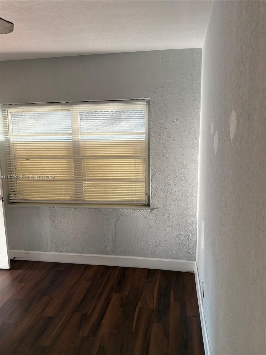 W MIAMI HGTS REV PL #1 - Residential Lease