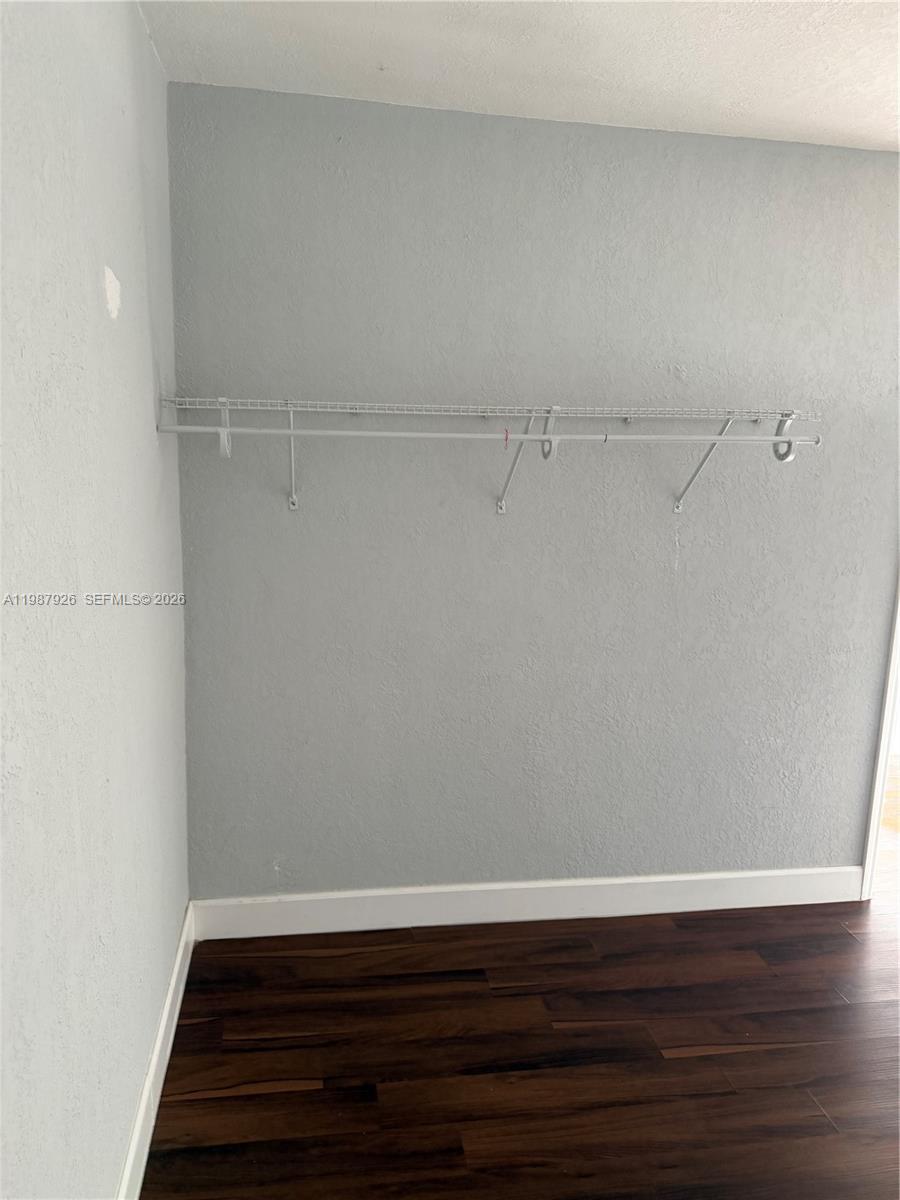 W MIAMI HGTS REV PL #1 - Residential Lease